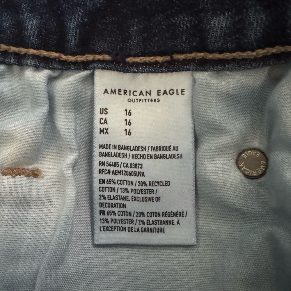 American Eagle Size 16 High-Rise Shortie Dark Wash Denim Shorts - Picture 5 of 5